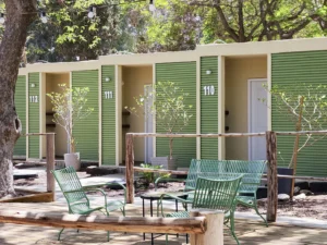 מלון ארץ צאלים – חופשה שקטה בלב הדרום עם עד 32% הנחה