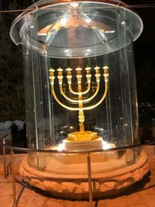 🕎 סיור חנוכיות בנחלאות/ברובע היהודי 🕎