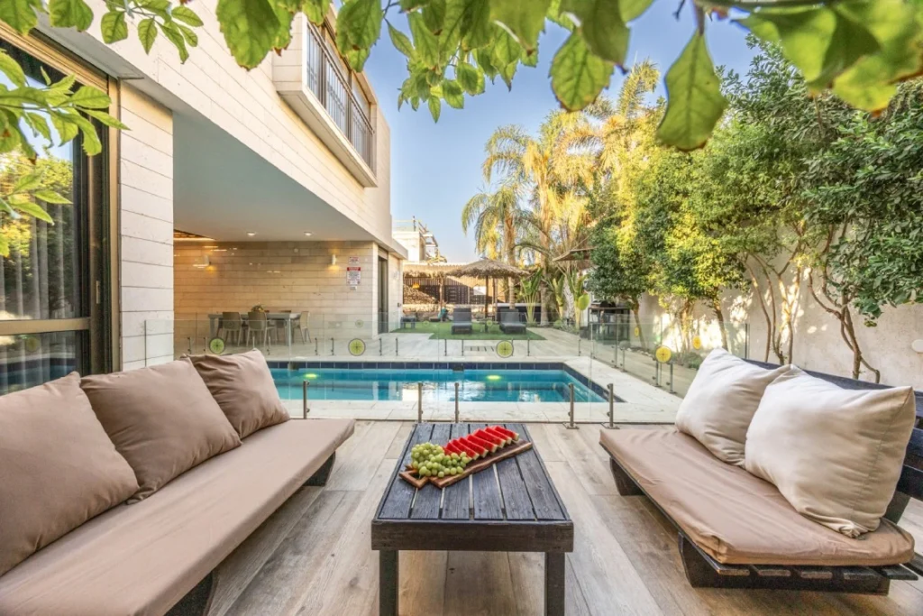 Home-Page-Villa-Cafrit-big