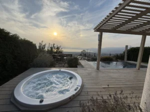 לינה בדרום רמת הגולן  24 שעות של נופים, אוכל טוב וצימר HYGGE מול הכנרת