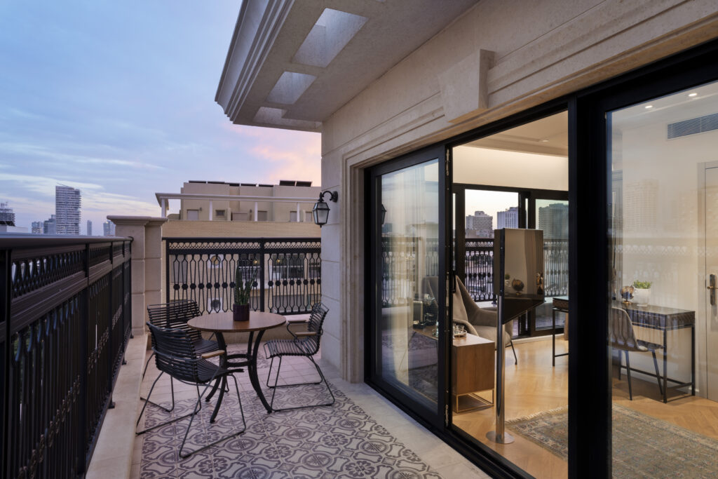 J.S_Studio_Terrace_East_2_by_Assaf-Pinchuk