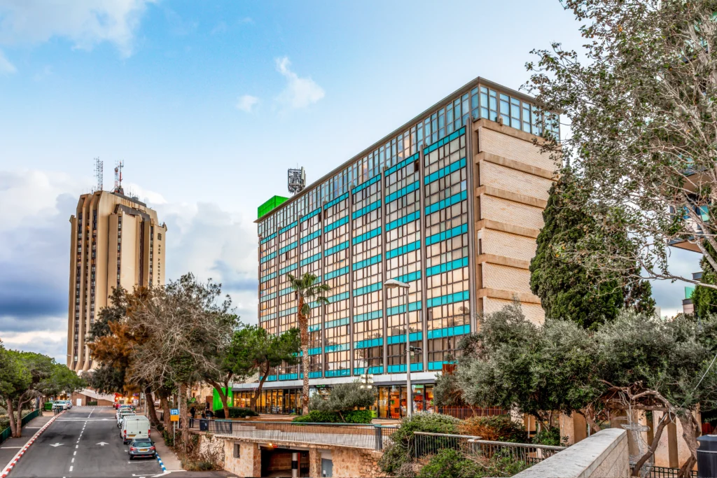 המלון מבחוץ - HOTEL EXTERIOR